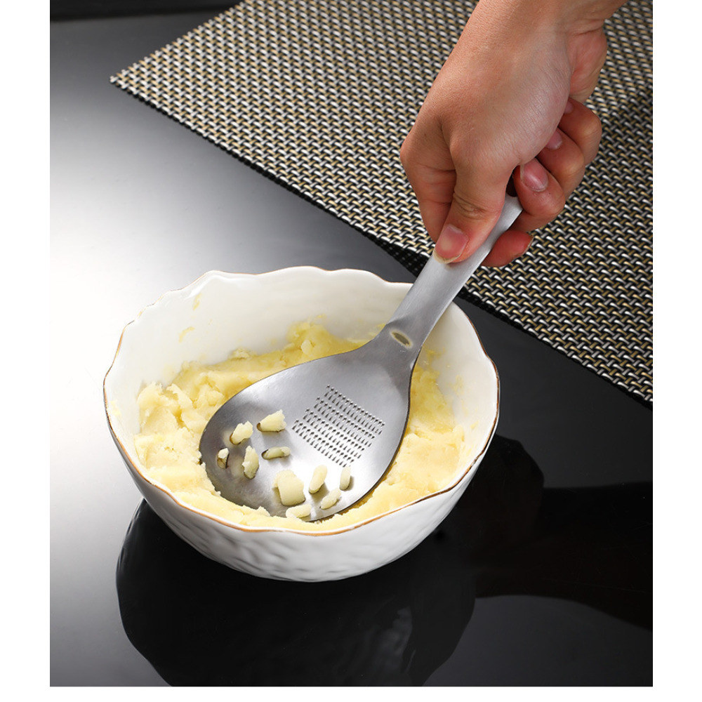 Stainless Steel Grinding Spoon - Baby Food Strainer recension och pris